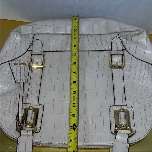 Ruby Rd. Cream Croc-Embossed Shoulder Bag - Picture 5 of 6